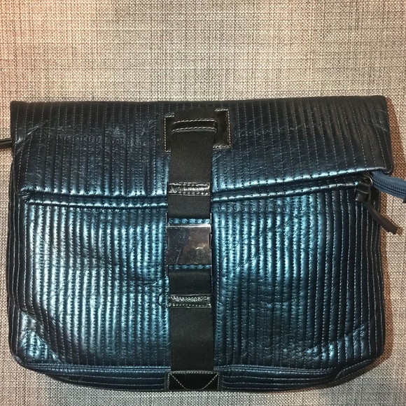 Super soft envelope clutch - Picture 3 of 5